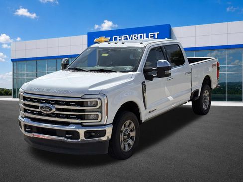 Used 2023 Ford F350 Lariat w/ Lariat Ultimate Package AWD/4WD image 12
