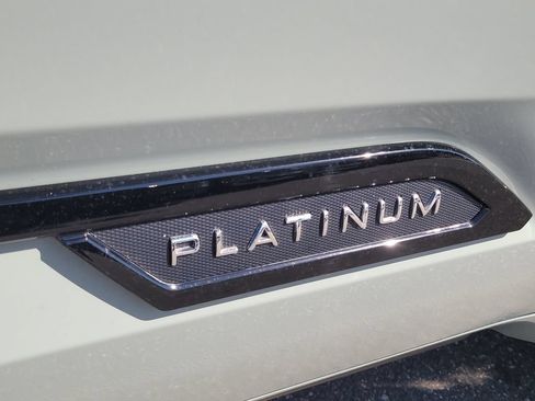Used 2024 Toyota Tundra Platinum RWD image 7