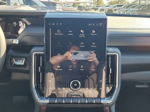 New 2026 GMC Yukon XL Denali image 28