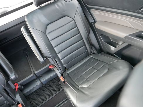 Used 2021 Volkswagen Atlas SEL Premium image 14