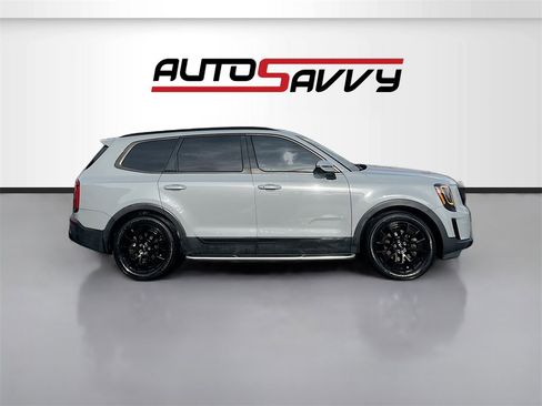 Used 2022 Kia Telluride SX w/ SX Prestige Package image 8