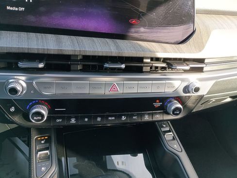 Used 2023 Kia Telluride SX Prestige image 22