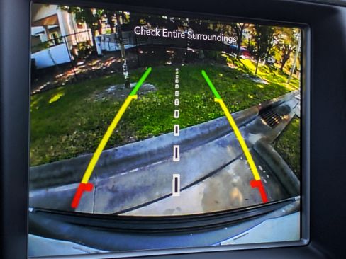 Used 2018 Jeep Grand Cherokee Altitude image 27