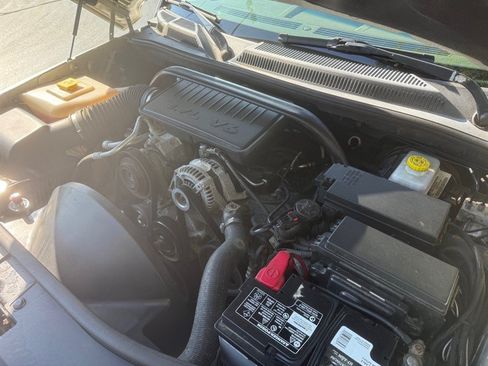 Used 2008 Jeep Commander Sport AWD/4WD image 26