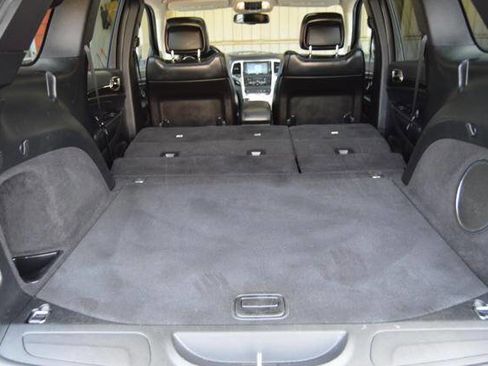 Used 2012 Jeep Grand Cherokee Laredo image 36