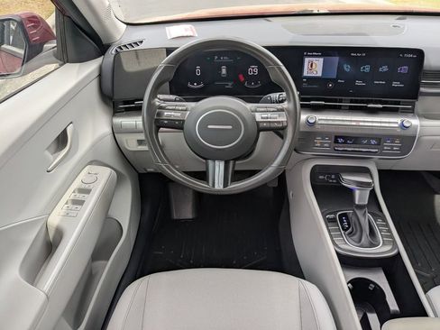 Used 2024 Hyundai Kona SEL FWD image 16