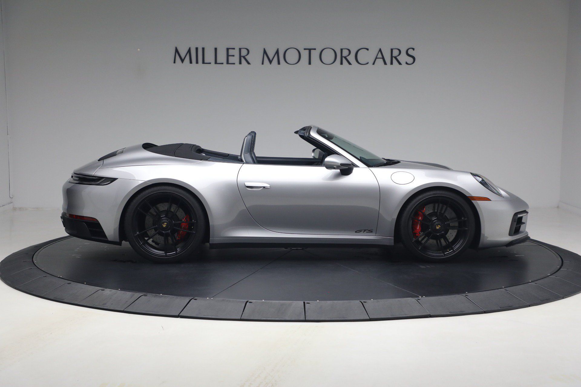 Used 2024 Porsche 911 Carrera GTS RWD image 9