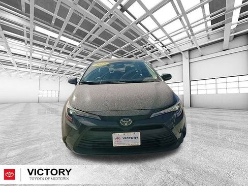 Certified 2025 Toyota Corolla LE image 8