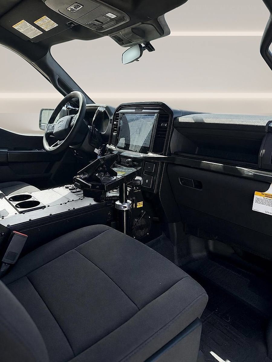 New 2025 Ford F150 XL AWD/4WD image 7