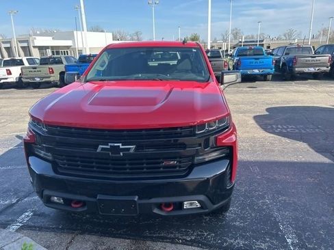 Used 2021 Chevrolet Silverado 1500 LT Trail Boss w/ Bed Protection Package image 2