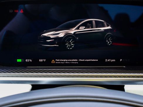 Used 2022 Tesla Model X Plaid image 16