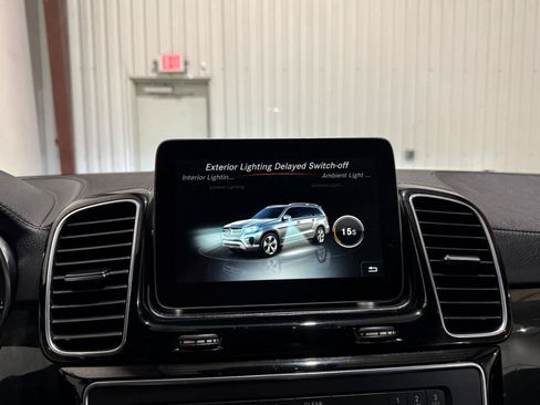 Used 2018 Mercedes-Benz GLS 450 4MATIC image 41