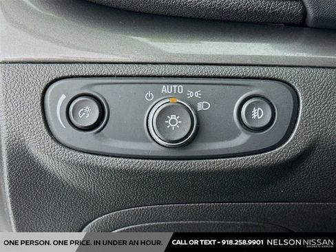 Used 2017 Buick Encore Essence FWD image 10