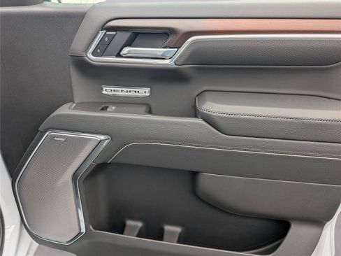 New 2026 GMC Sierra 1500 Denali w/ Denali Reserve Package AWD/4WD image 38