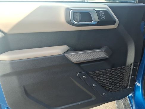 Certified 2022 Ford Bronco Wildtrak image 11