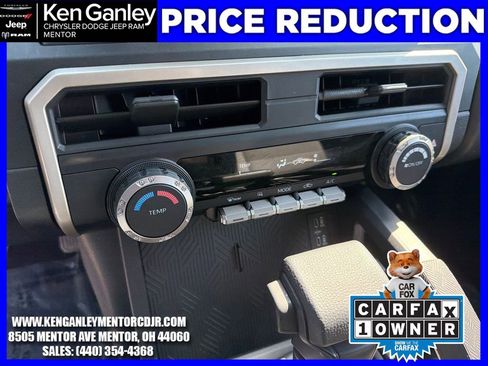 Used 2024 Toyota Tacoma SR AWD/4WD image 16