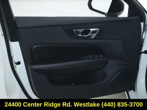 Used 2022 Volvo S60 T8 R-Design Expression AWD/4WD image 15