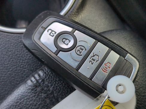 Used 2022 Ford Mustang Premium image 28