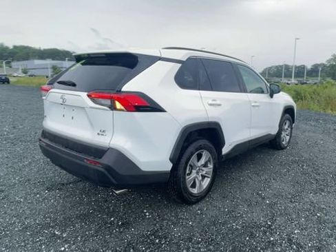 Certified 2025 Toyota RAV4 LE AWD/4WD image 8