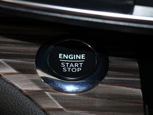 Used 2023 Ford Explorer Limited w/ Limited Technology Package RWD image 54