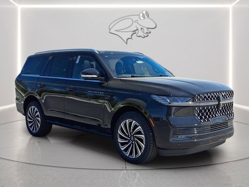 New 2026 Lincoln Navigator Black Label AWD/4WD image 4