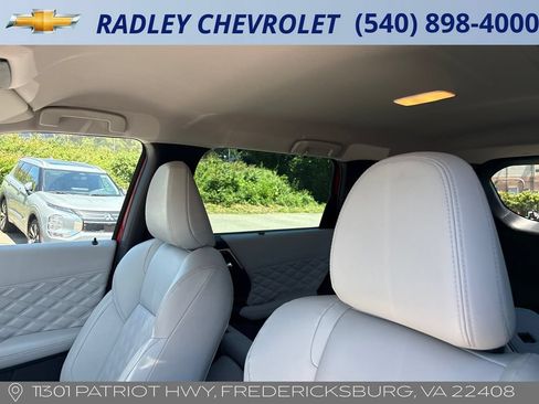 Used 2023 Mitsubishi Outlander SEL 40th Anniversary AWD/4WD image 2