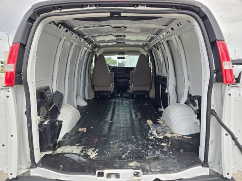 Used 2020 Chevrolet Express 2500 w/ Communications Package RWD image 32