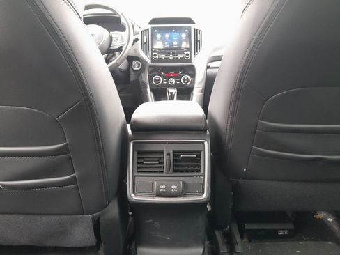Used 2023 Subaru Forester Limited AWD/4WD image 32