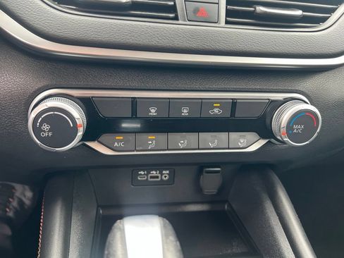 Certified 2022 Nissan Altima 2.5 SR FWD image 46