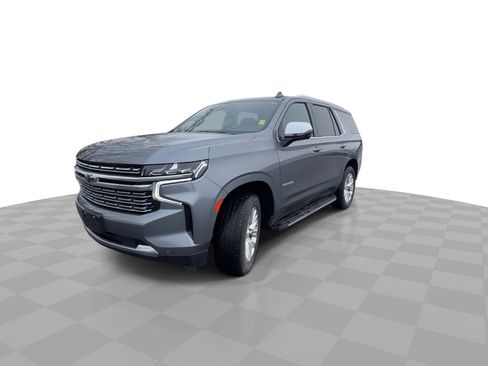 Used 2021 Chevrolet Tahoe Premier w/ Premium Package image 4