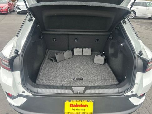 Used 2023 Volkswagen ID.4 Pro image 14