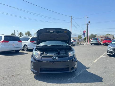 Used 2014 Scion xB FWD image 15