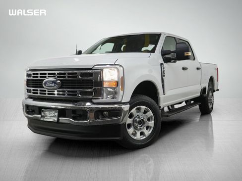 Used 2024 Ford F250 XLT AWD/4WD image 1