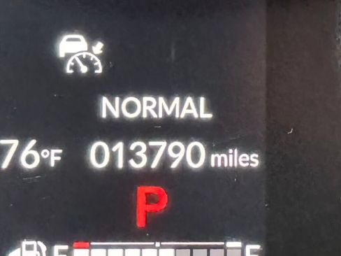 Used 2023 Honda Pilot Touring image 30
