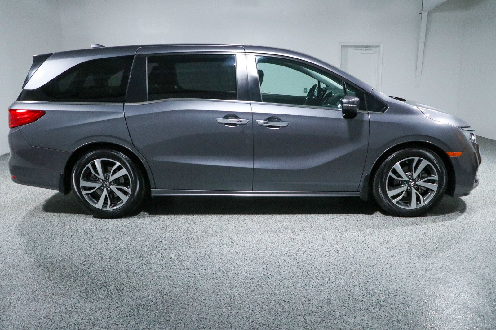 Used 2023 Honda Odyssey Touring image 6