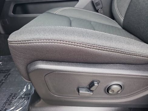 New 2026 RAM 1500 Big Horn AWD/4WD image 29