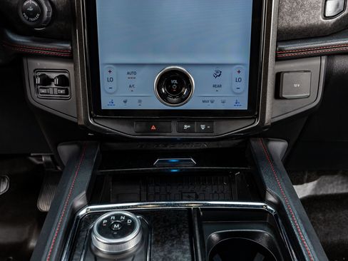 Used 2023 Ford Expedition Limited RWD image 27
