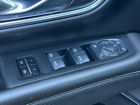 Used 2024 Chevrolet Tahoe Premier image 12