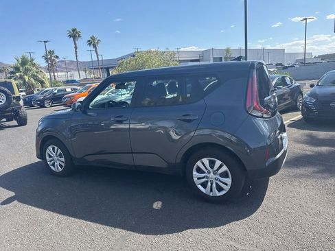 Used 2023 Kia Soul LX FWD image 15