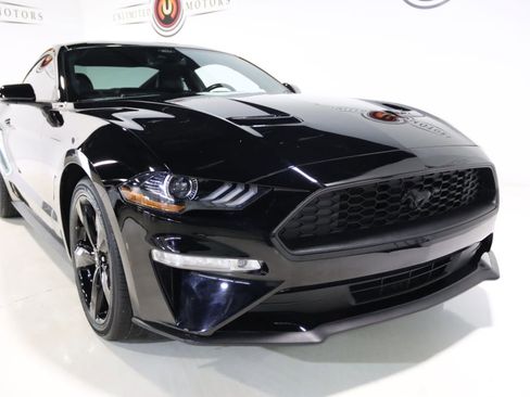 Used 2021 Ford Mustang Premium w/ Equipment Group 201A RWD image 21