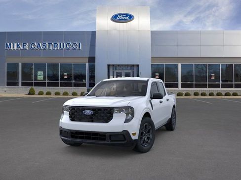 New 2025 Ford Maverick XLT w/ Equipment Group 301A image 2