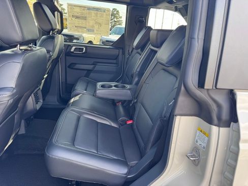 New 2025 Ford Bronco Outer Banks w/ Sasquatch Package image 31