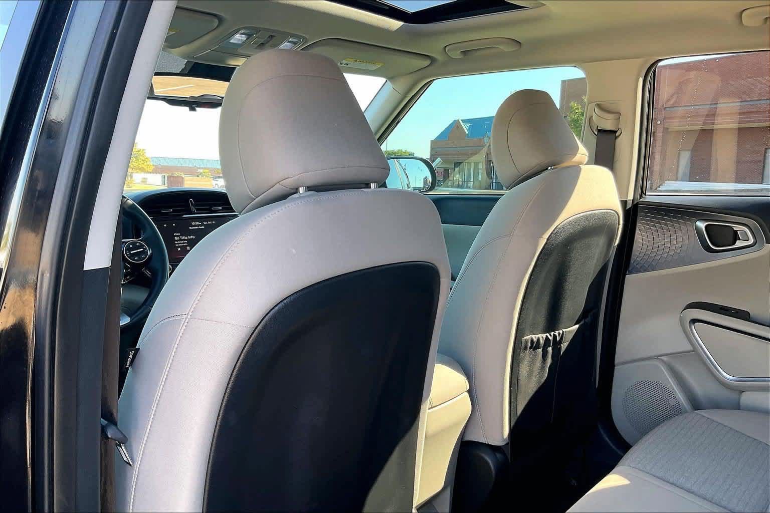 Certified 2024 Kia Soul EX FWD image 11