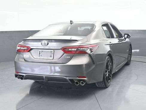 Used 2021 Toyota Camry XSE image 5