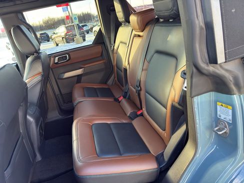 Used 2023 Ford Bronco Outer Banks image 12