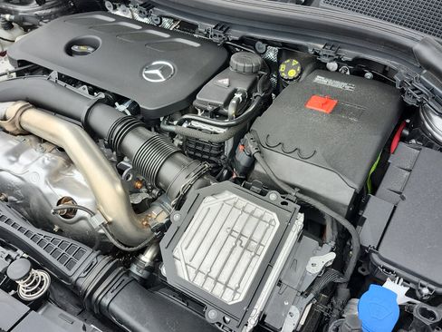 Used 2026 Mercedes-Benz GLA 250 image 16