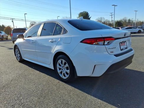 Certified 2024 Toyota Corolla LE image 11