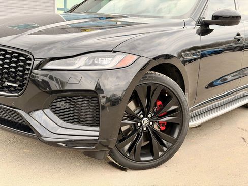 Used 2024 Jaguar F-PACE R-Dynamic S image 33