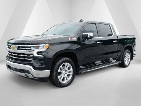 Used 2024 Chevrolet Silverado 1500 LTZ AWD/4WD image 3