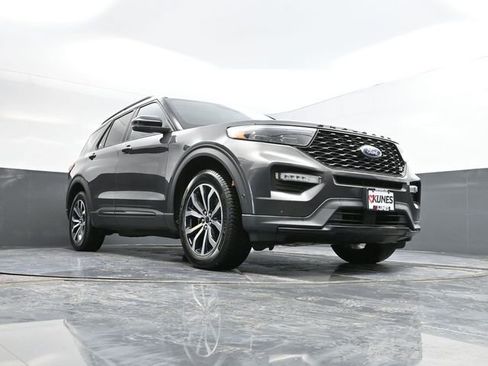 Used 2020 Ford Explorer ST image 47